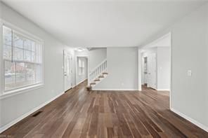 Building Photo - 882 Catalina Dr