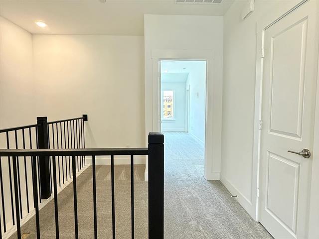 Building Photo - 2556 Campden Mews