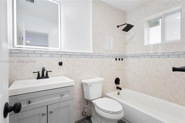 Building Photo - 26 NW 34th Terrace