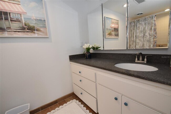 Building Photo - 1608 Bayhouse Point Dr