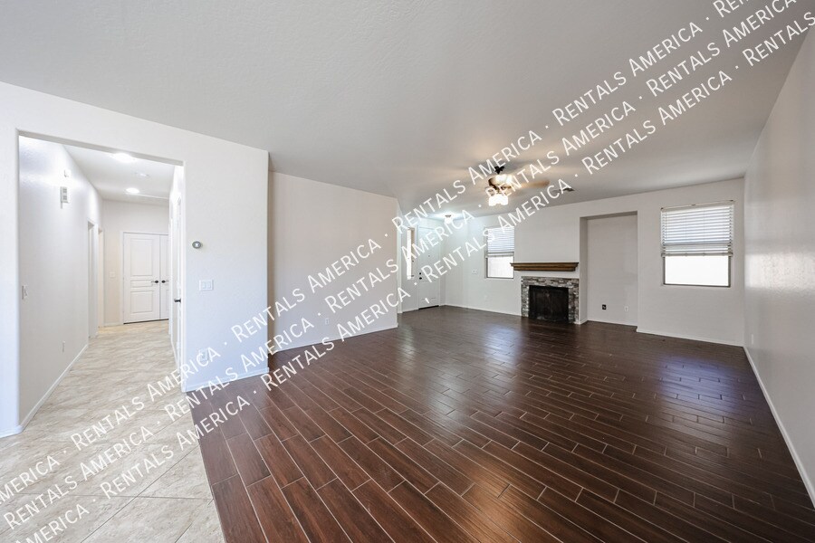 Building Photo - 29537 N Smokey Ln