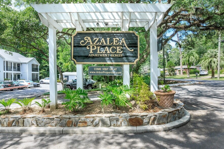 Primary Photo - Azalea Place