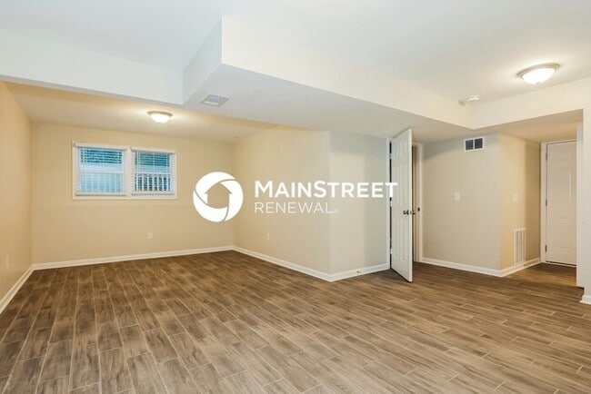 Building Photo - 3 Bedroom Pet-Friendly Home in COLLEGE PAR...