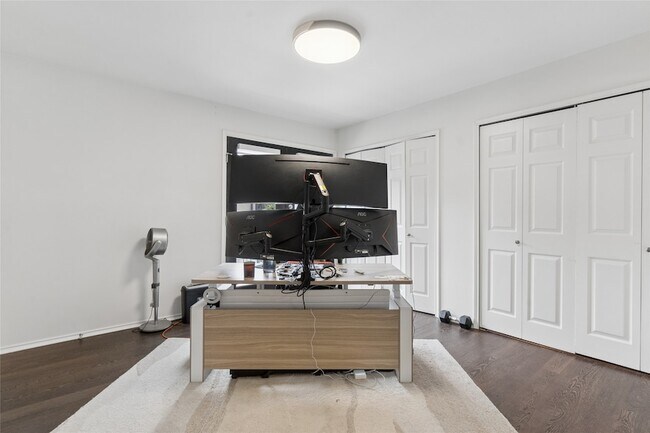 Building Photo - 10109 Regal Park Ln