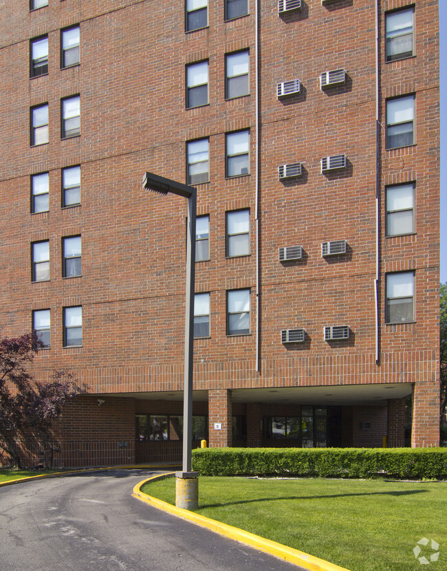 Building Photo - Good Shepherd Tower