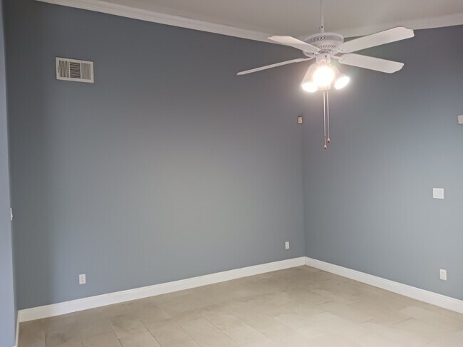Building Photo - 10602 Whitestone Ct