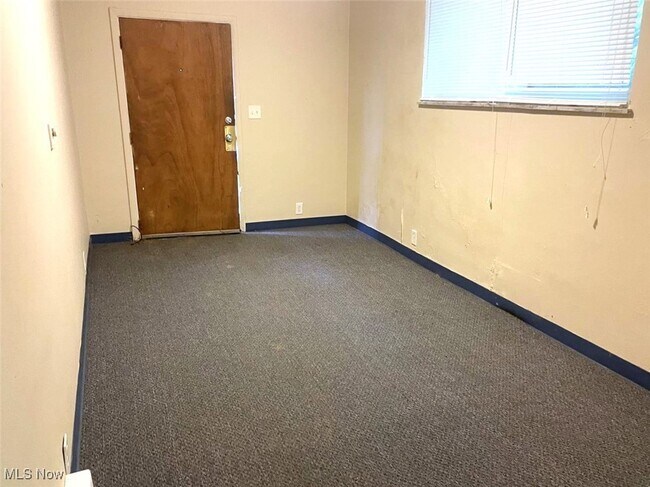 Building Photo - 2809 Sunset Blvd