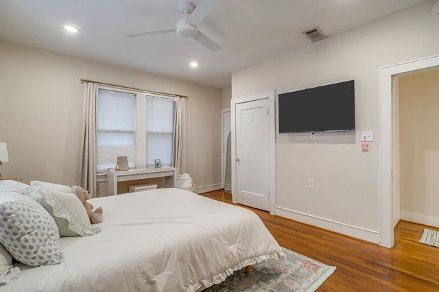 Building Photo - 3103 Odessa Ave