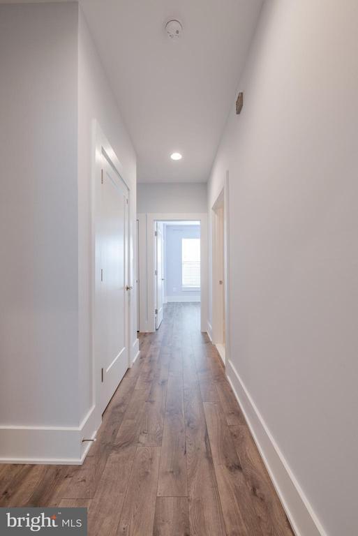 Building Photo - 11382 Emerald Park Rd