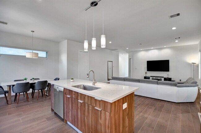 Building Photo - 5507 Robusto Pl