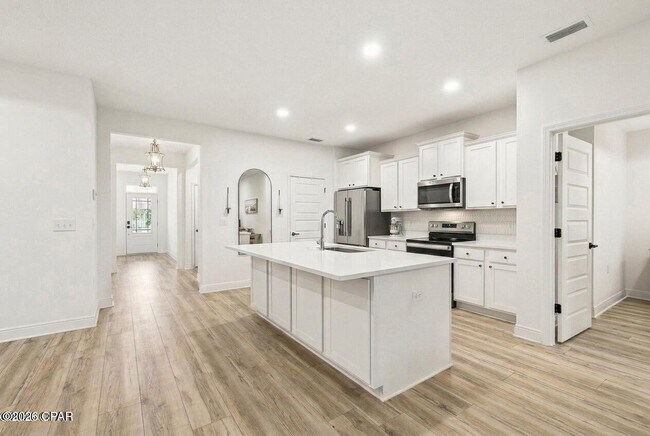 Building Photo - 517 Cove Villa St