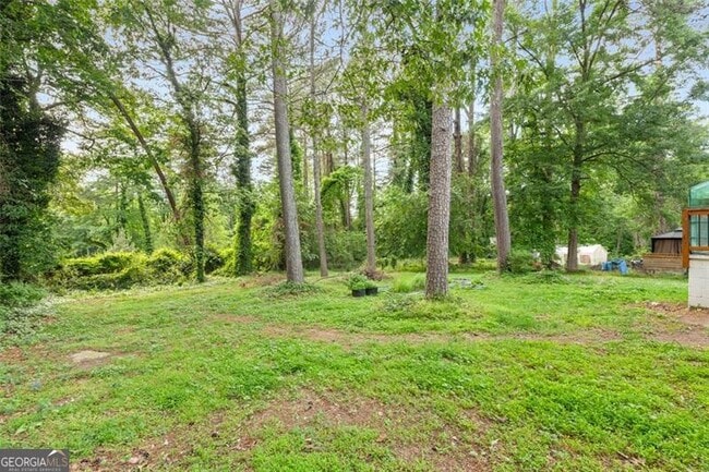 Building Photo - 2425 Clifton Springs Rd