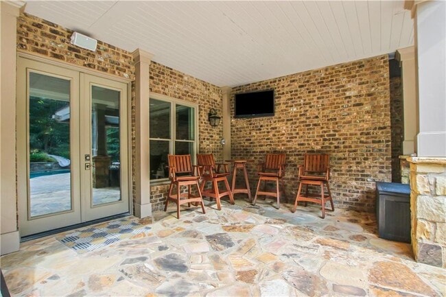 Building Photo - 5265 Peachtree Dunwoody Rd NE