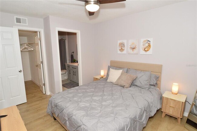 Building Photo - 8653 Fancy Finch Dr