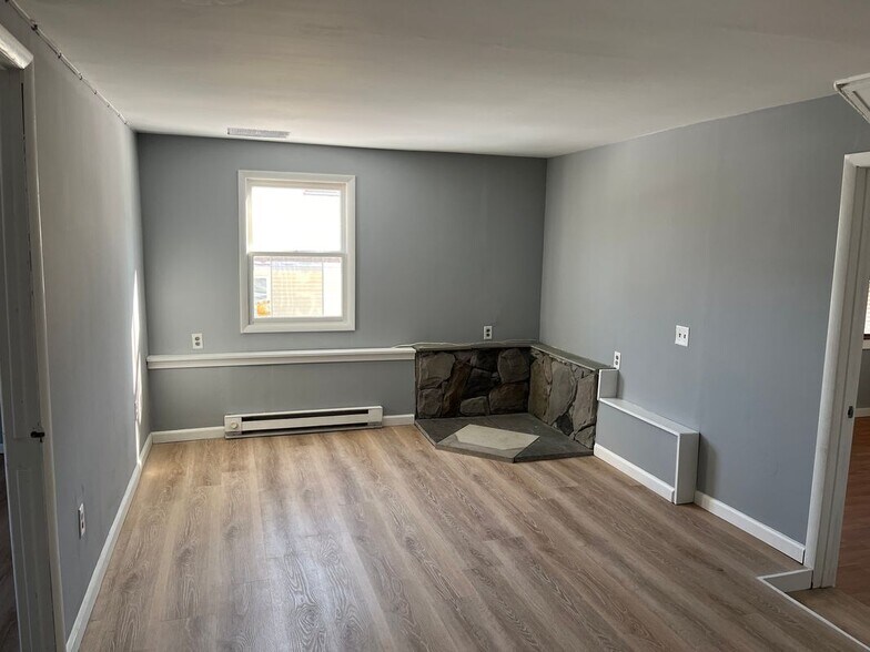 Building Photo - 117 Milwaukee Ave