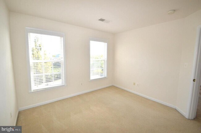 Building Photo - 24600 Siltstone Square