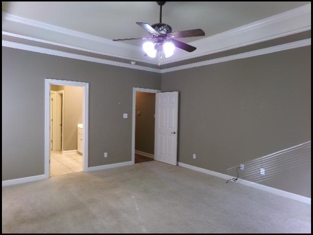 Building Photo - 7 Epernay Cir