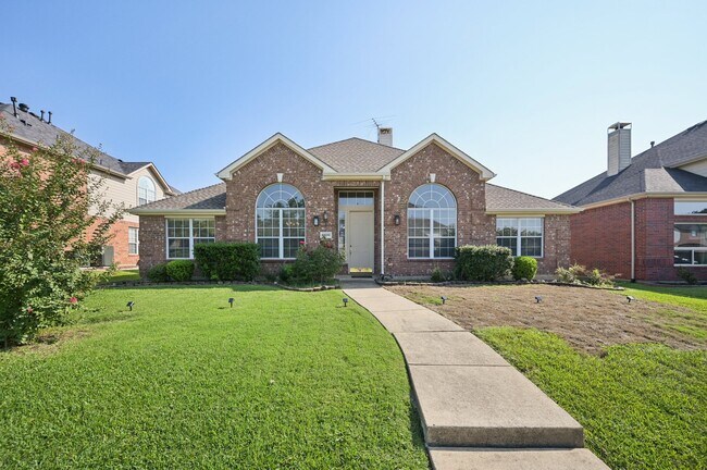 Building Photo - 4400 Foxtail Ln