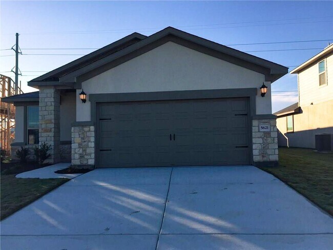 Building Photo - 5621 Porano Cir