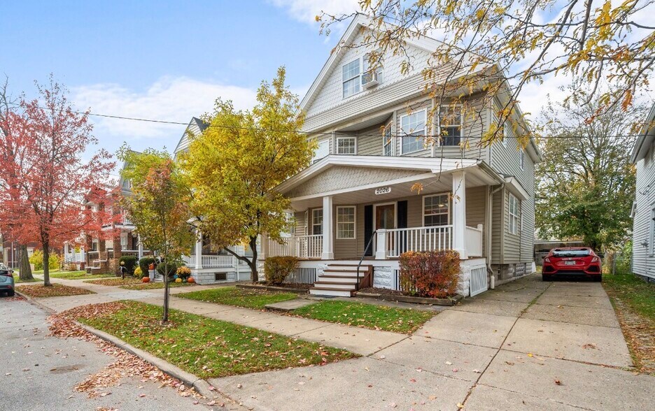 Building Photo - 2026 Dowd Ave