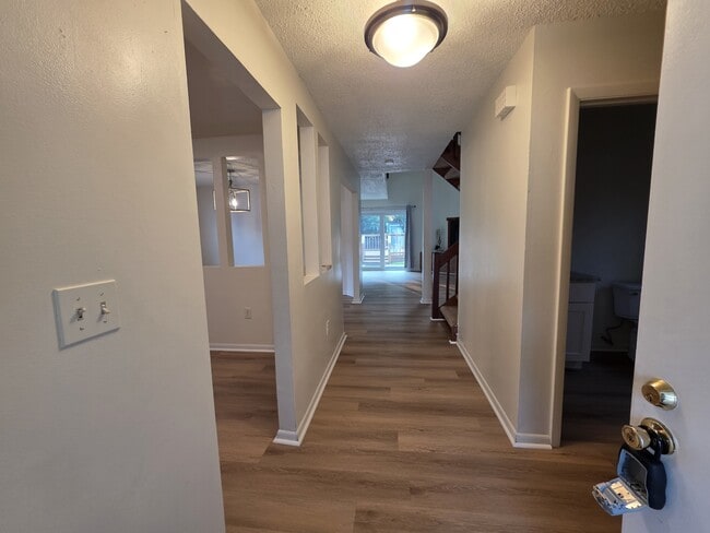 Building Photo - 4080 Sherman Oaks Ave