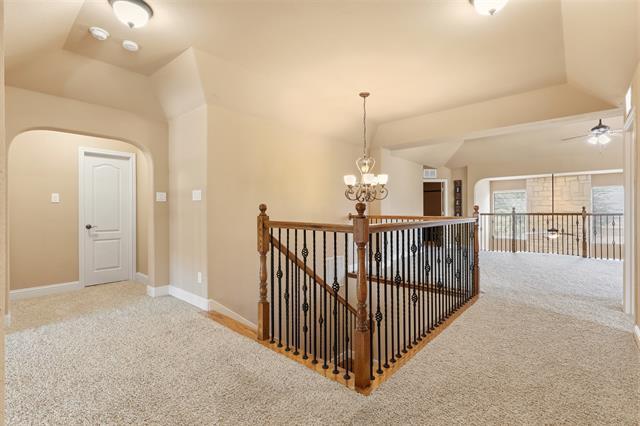 Building Photo - 627 Seymour Dr