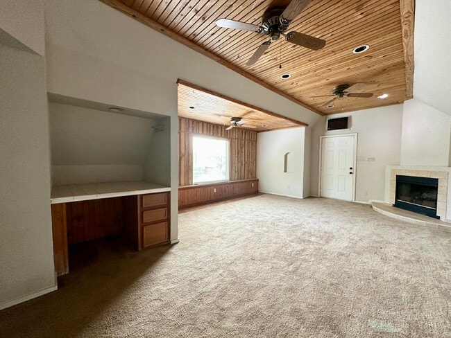 Building Photo - 8314 Hartford Ave