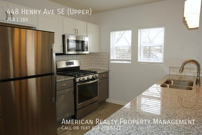 Building Photo - 448 Henry Ave SE