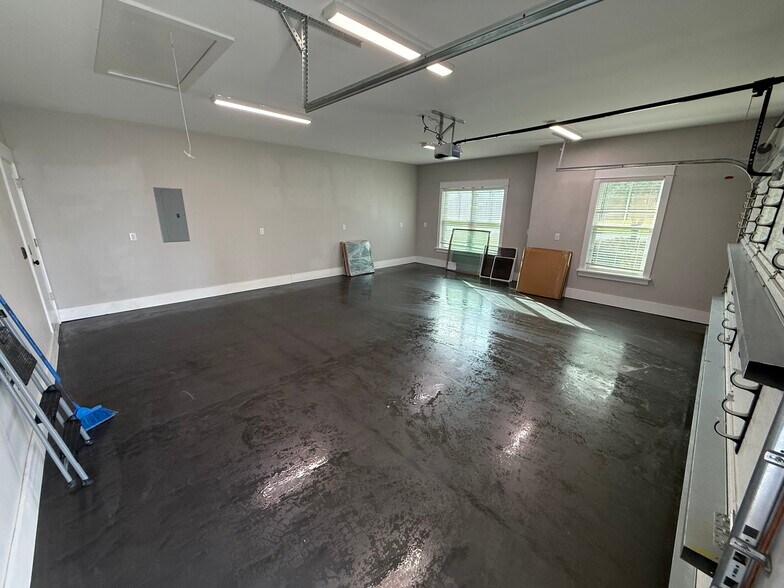 Building Photo - 1270 Dorado Way