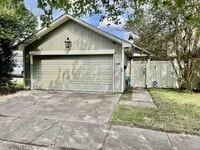 Building Photo - 145 Croydon Ave
