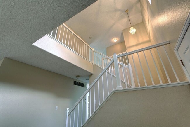 Building Photo - Castle Rock Founders Village Single Family 4BD/3BTH/3-Car (~2100 FSF)