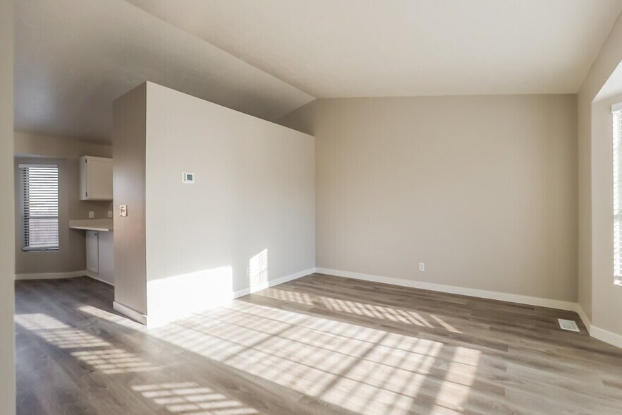 Building Photo - 3986 W 8660 S