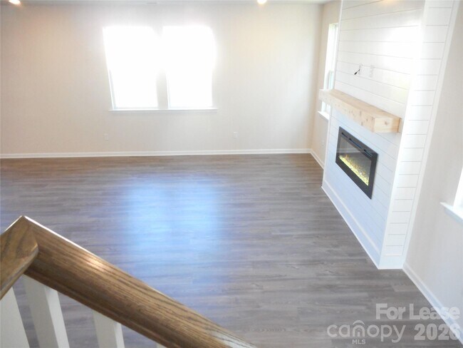 Building Photo - 5022 Markfield Ln