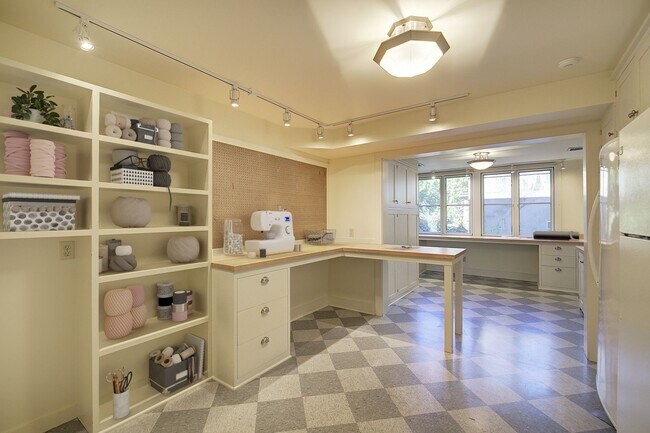 Building Photo - 5Bd/3.5Ba Medina House