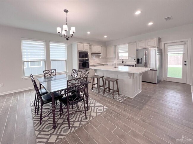 Building Photo - 34 N Rocky Rose Ave