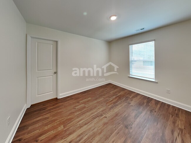 Building Photo - 7309 Garrett Ct