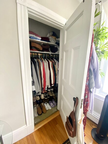 Bedroom 4 - available - 17 Wheeler St