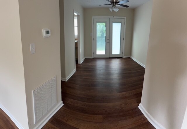 Building Photo - 1208 Park Hill Cir
