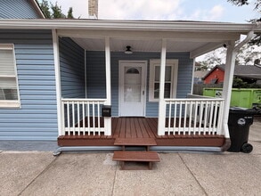 Building Photo - 3142 W 33rd St