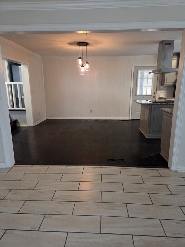 Building Photo - 408 Clifton St