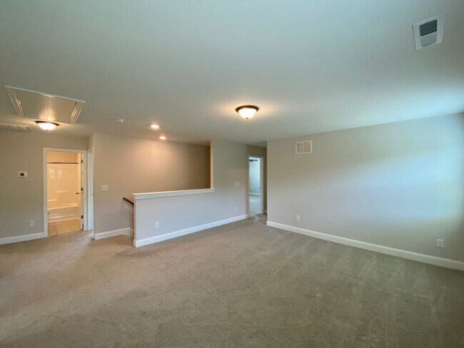 Building Photo - 6260 Kershaw Mdws Rd