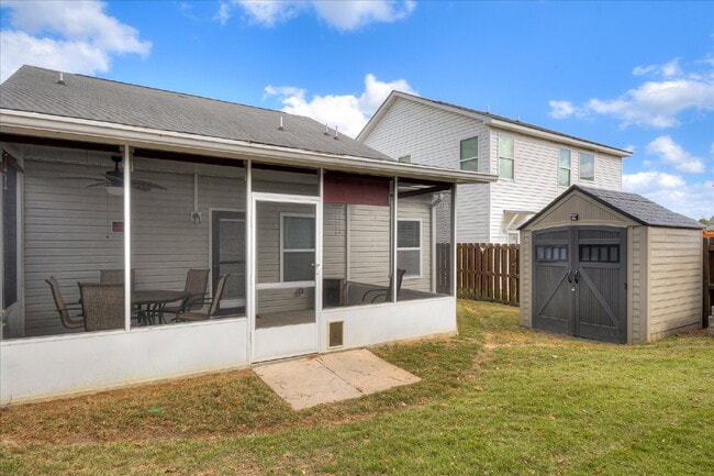 Building Photo - 665 Dunrobin Ln