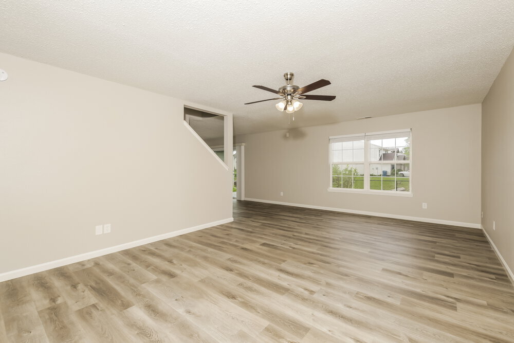 Building Photo - 649 Meadows Edge Ln