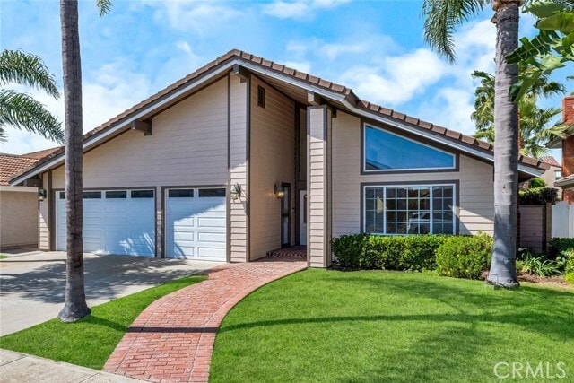 Building Photo - 9809 Red River Cir