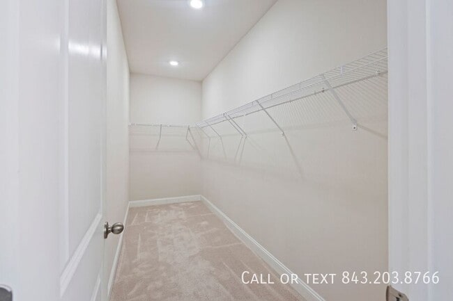 Building Photo - 803 Lachicotte Creek Dr