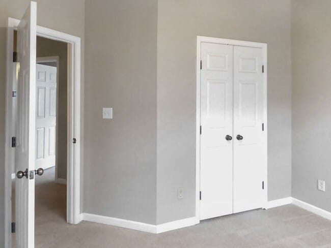 Building Photo - 308 Park Village Dr