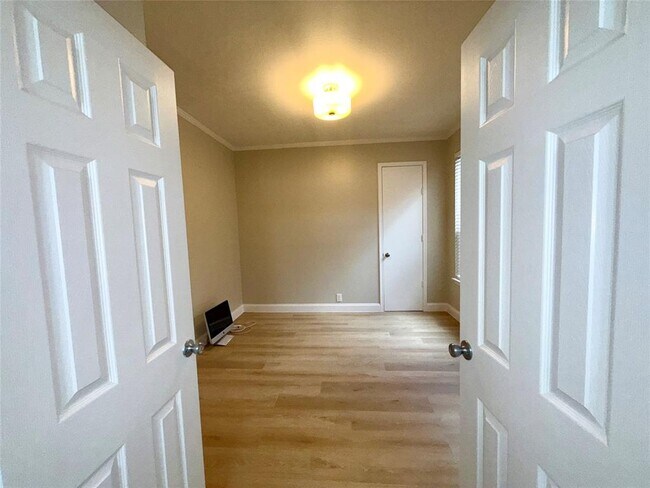 Building Photo - 2829 Timmons Ln