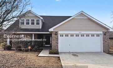 Building Photo - 3 Bed/2 Bath Home with Garage / Pet-Friendly / Vouchers Accepted / Available Now!