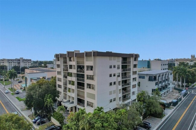 Building Photo - 9300 Bay Harbor Terrace