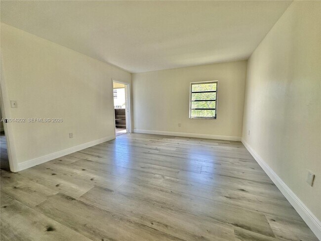 Building Photo - 8335 SW 72nd Ave